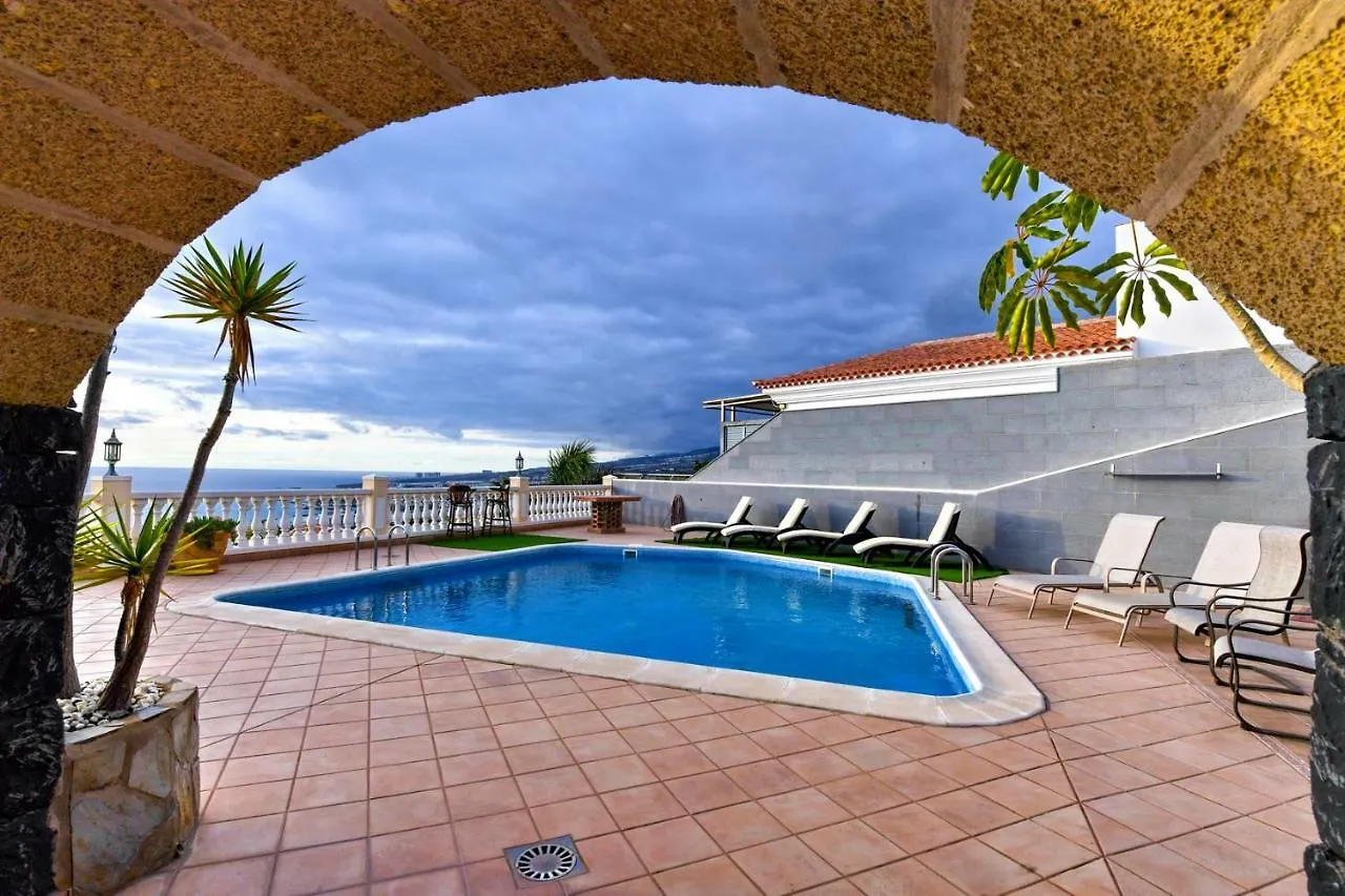 Villa Del Sol Bella Vista 阿德耶 0*,  西班牙