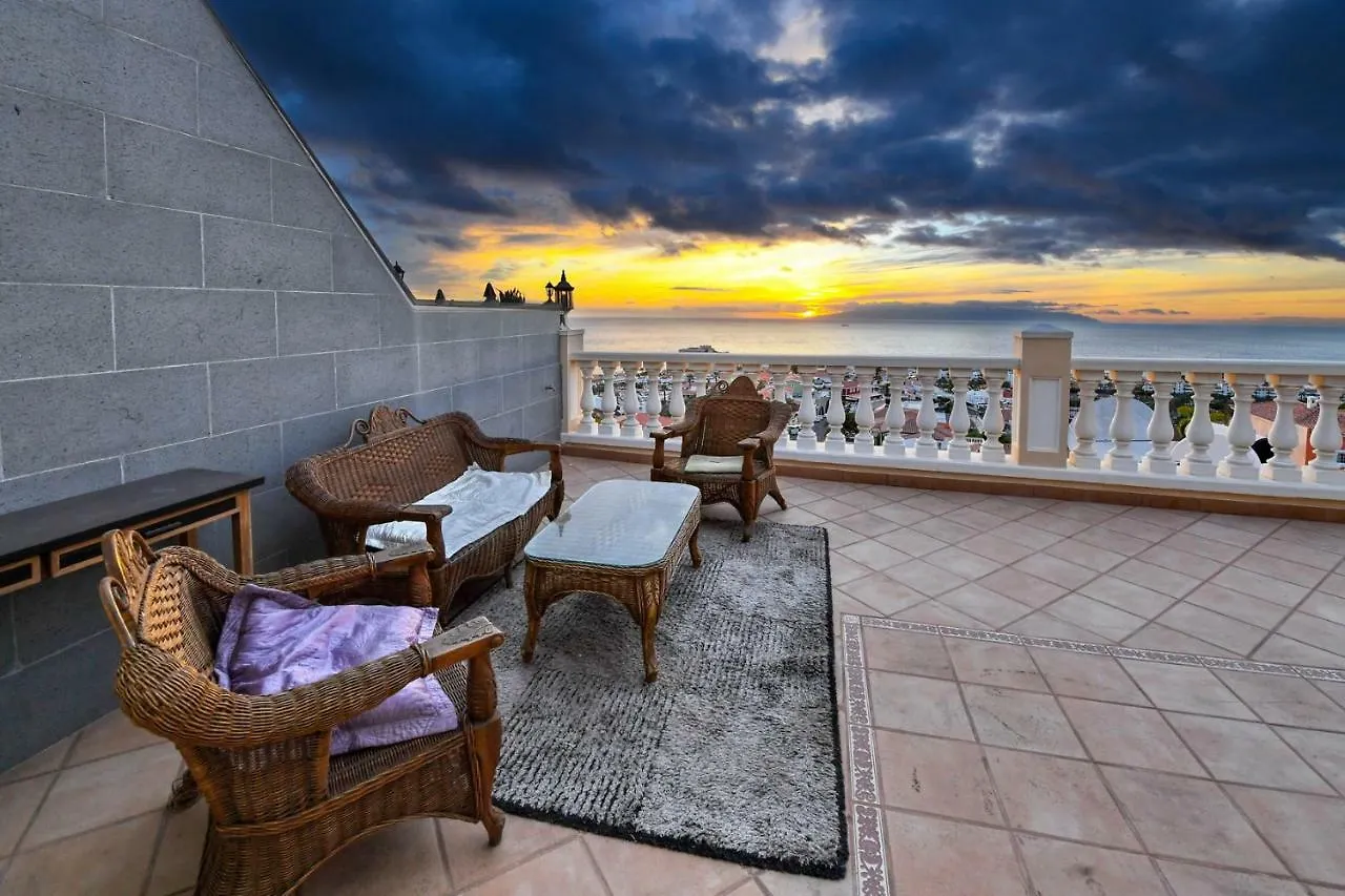 펜션 Villa Del Sol Bella Vista 아데제 스페인