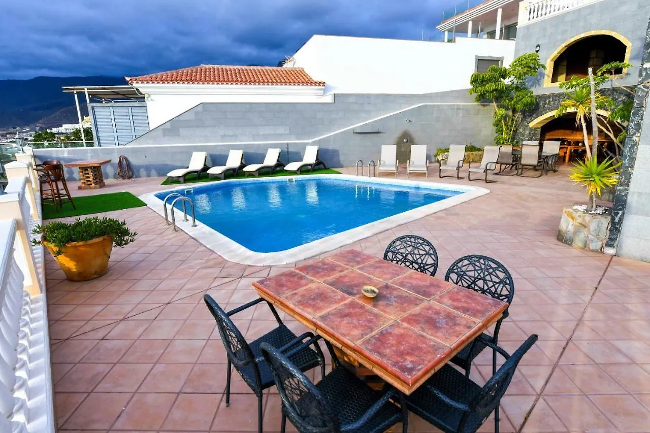 Villa Del Sol Bella Vista 阿德耶